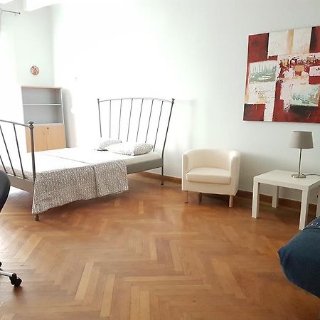 Errathens Pine Red And Taupe - Athens Center Διαμέρισμα Εξωτερικό φωτογραφία