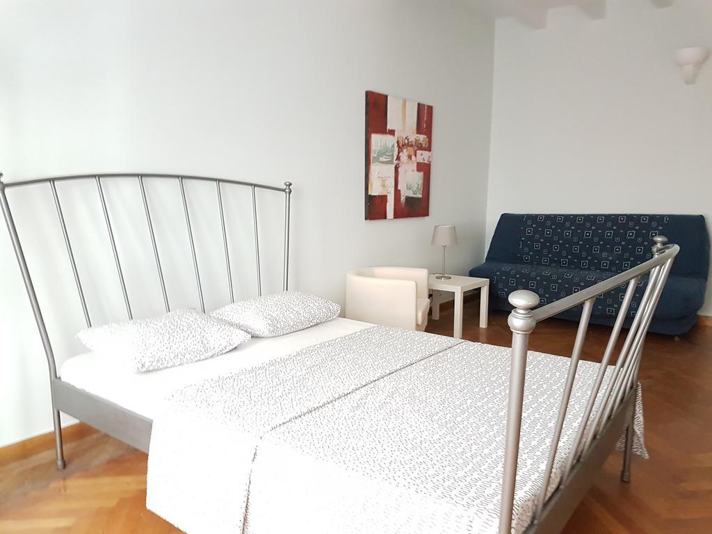 Errathens Pine Red And Taupe - Athens Center Διαμέρισμα Εξωτερικό φωτογραφία