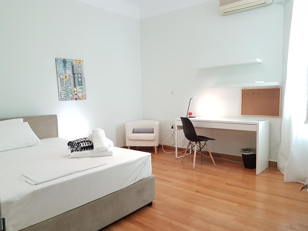 Errathens Pine Red And Taupe - Athens Center Διαμέρισμα Εξωτερικό φωτογραφία
