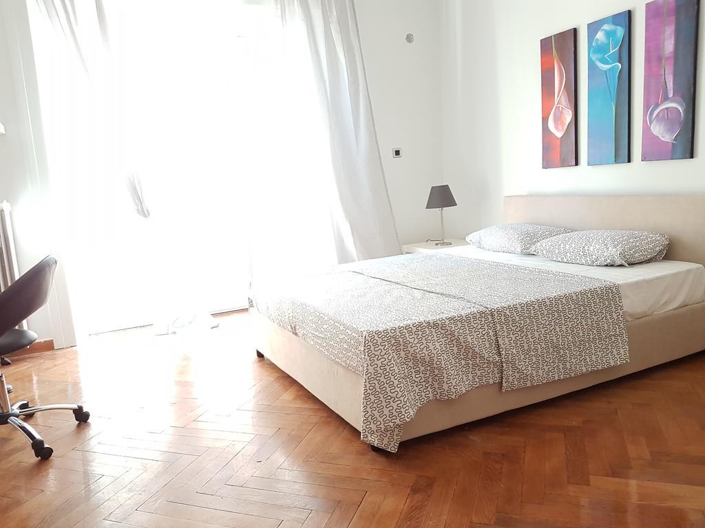 Errathens Pine Red And Taupe - Athens Center Διαμέρισμα Εξωτερικό φωτογραφία
